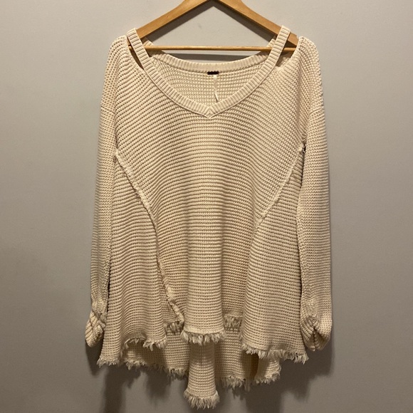 Free People • Moonshine V neck knit Sweater - Picture 3 of 11